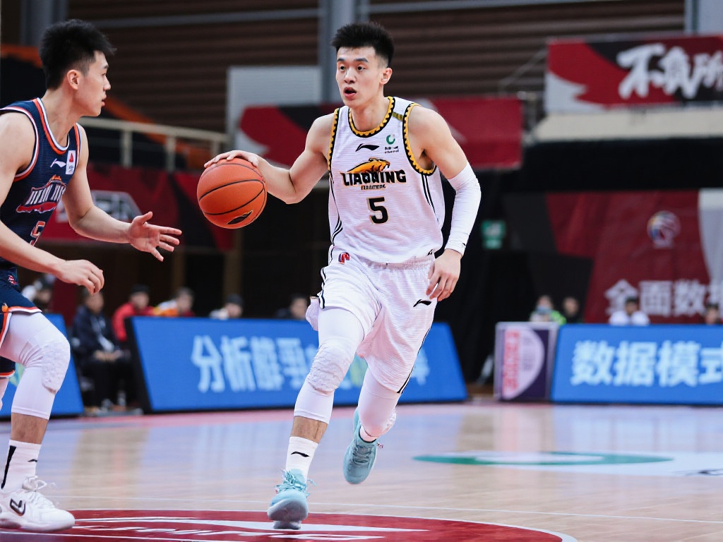 卡拉格：考文垂之战暴露滕哈赫短板，他为何仍未离任？